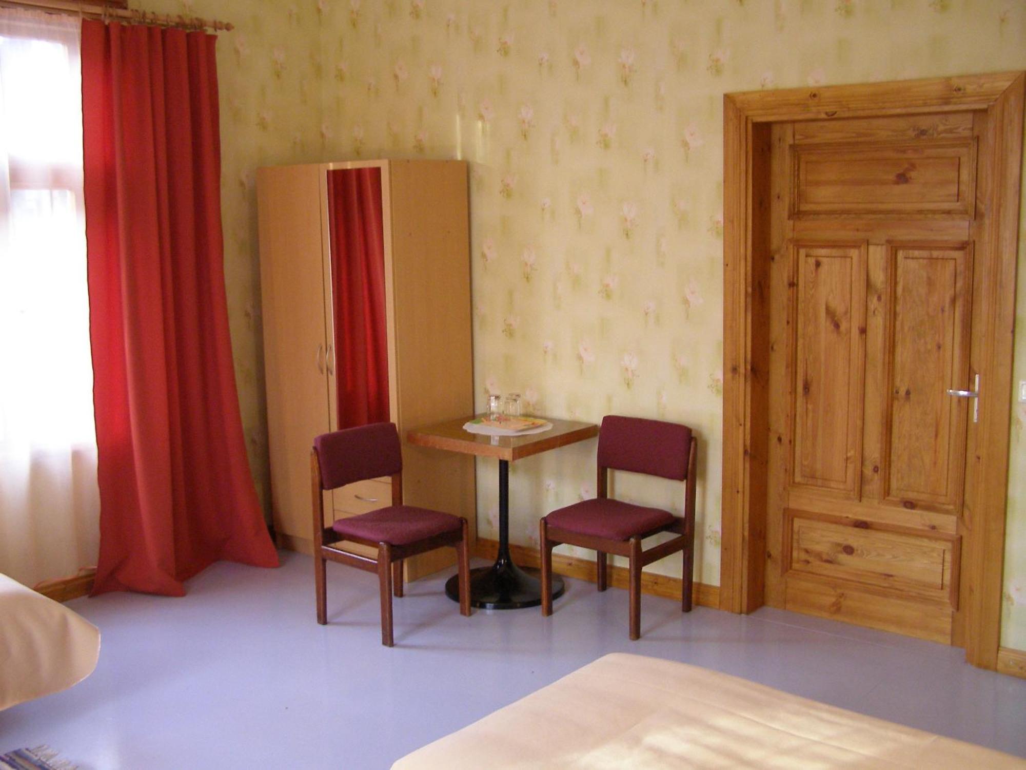 Tiia Guesthouse Pärnu Esterno foto